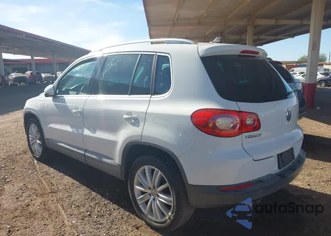 2009 Volkswagen Tiguan Se z USA, uszkodzony, nr VIN WVGAV75N29W527403